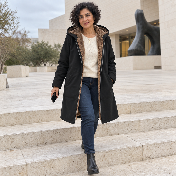 Evelyn | Manteau Douillet à Capuche Doublé en Sherpa
