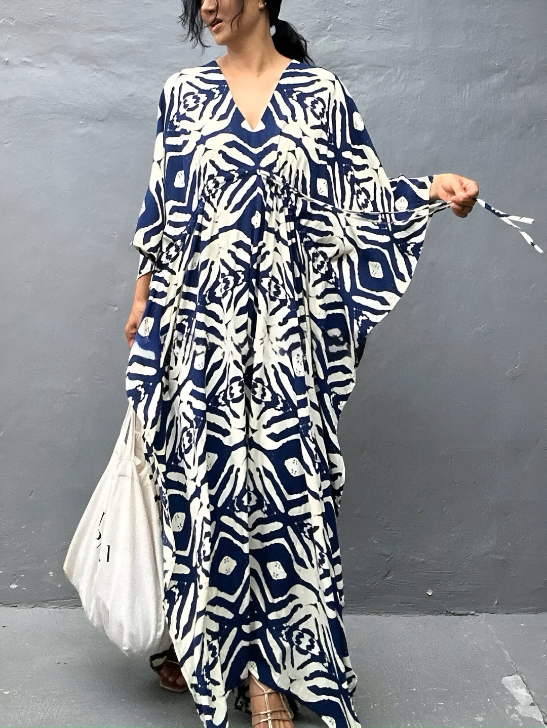 Nayla™ | Kaftan en coton avec col en V